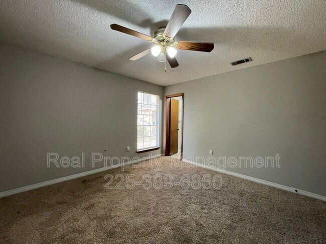 Building Photo - 11350 Blanton Ave