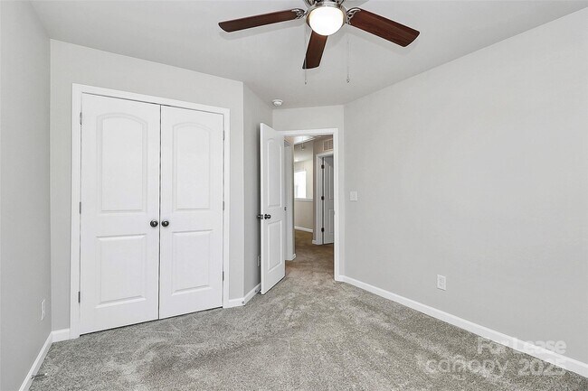 Building Photo - 646 Sagecroft Ln