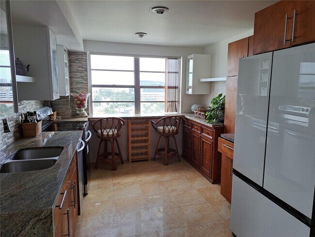 Building Photo - 2801 NE 183rd St