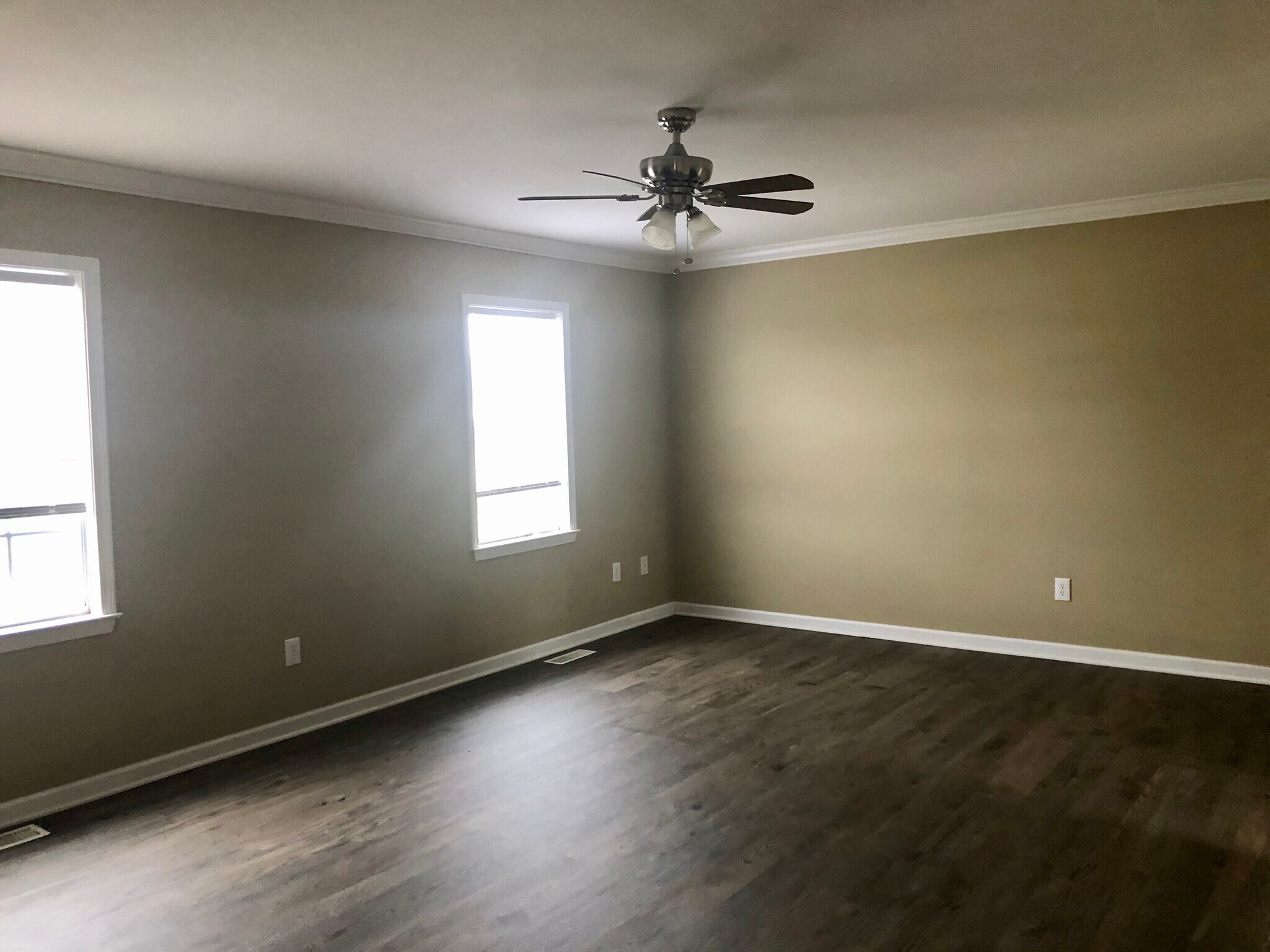 Building Photo - 6220 Spurgeon Way