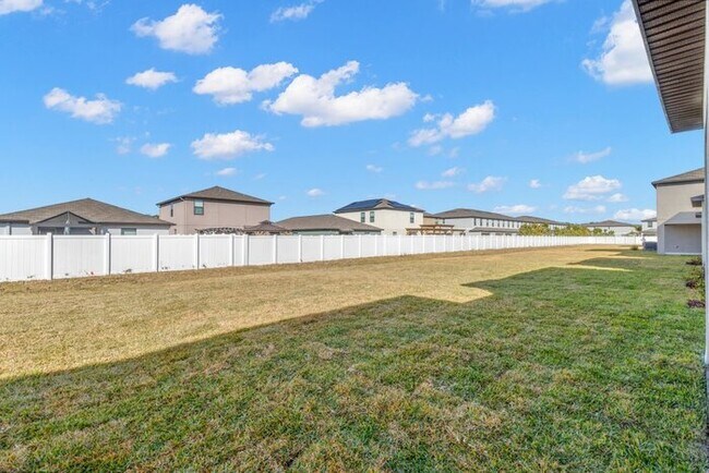 Building Photo - Like New Home For Rent in Touchstone