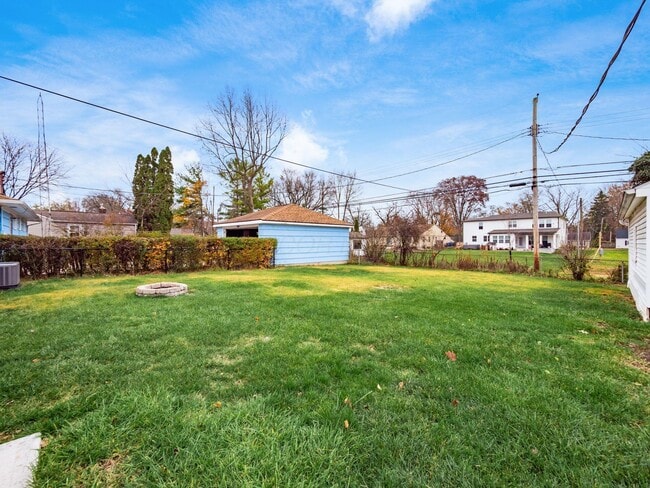 Building Photo - 2475 Swansea Rd