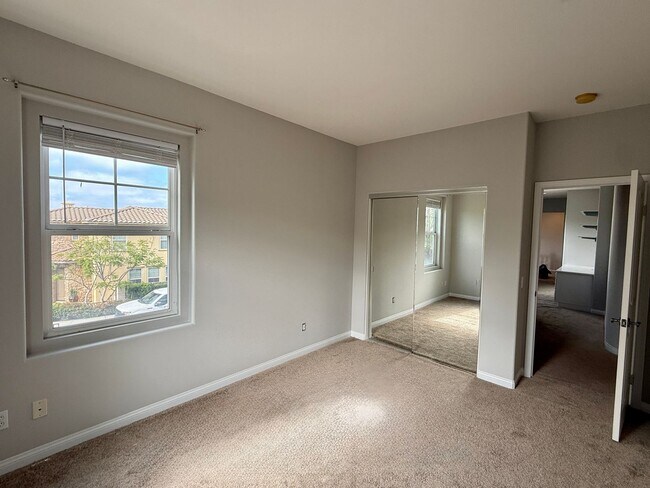 Building Photo - Gorgeous Home in Pacific Highland Ranch Co...