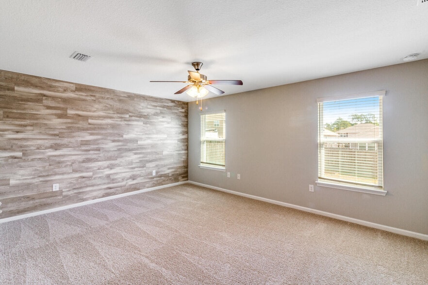 Master Bedroom - 4615 Plover Dr