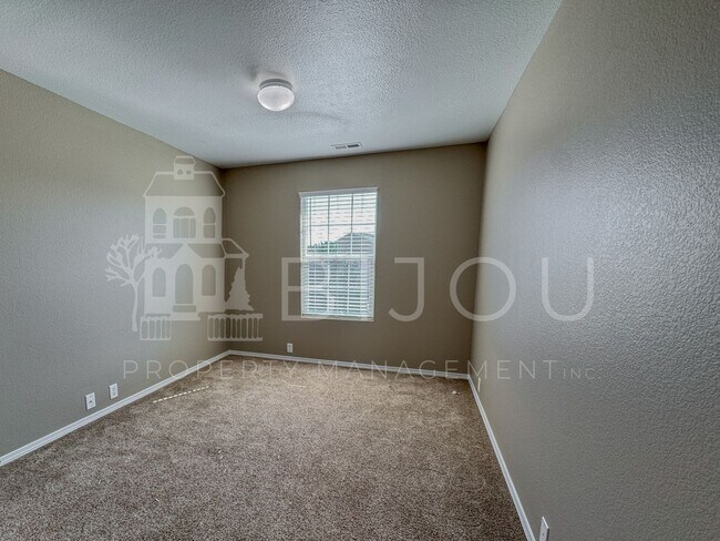Building Photo - Fountain Fort Carson Townhome