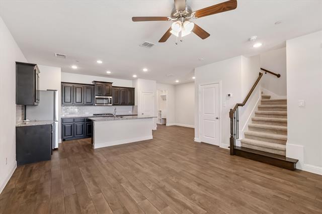 Building Photo - 6845 Mcclelland Dr