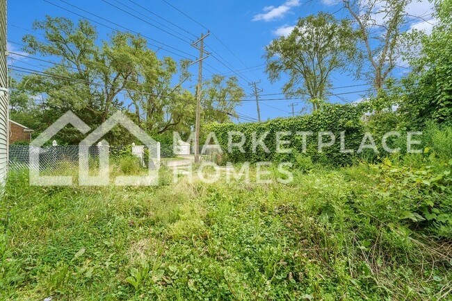 Building Photo - 9692 Outer Dr E