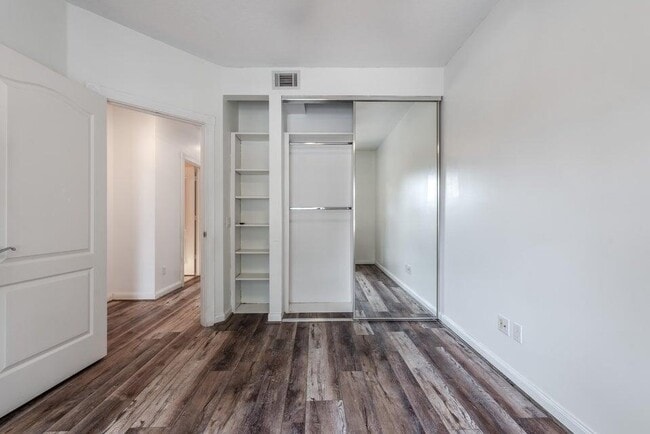 Building Photo - 2151 Tigris Dr