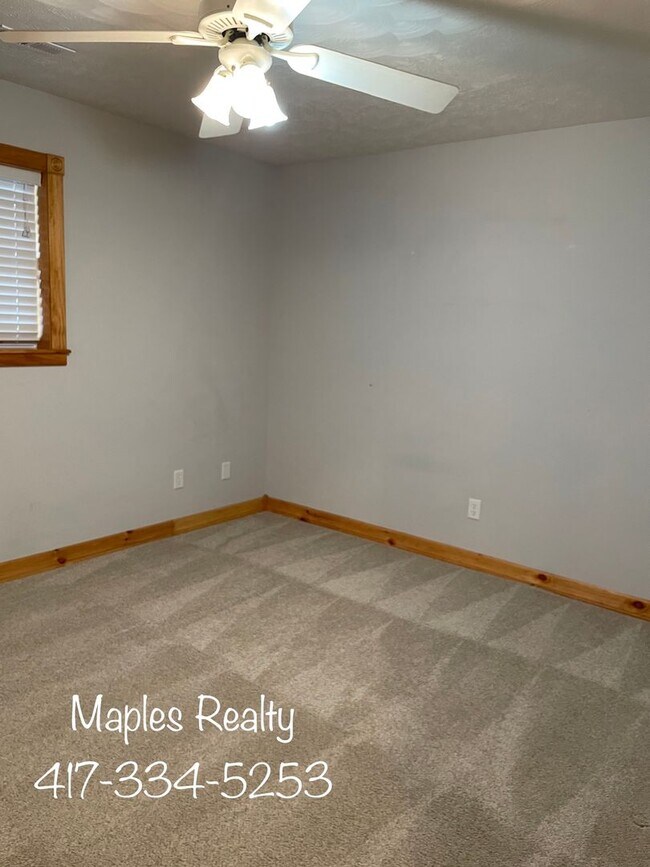 Building Photo - VERY NICE 3 bedroom home in Branson, MO fo...