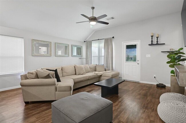 Building Photo - 5422 Still Creek Ranch Dr