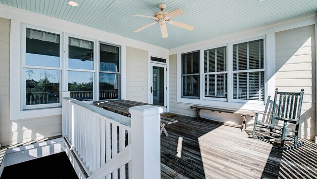 Building Photo - 15 Nautica Way