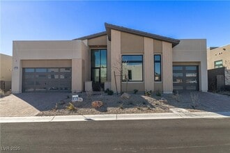 Building Photo - 10739 Agate Clfs Ave
