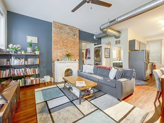 Building Photo - Condo in Italianate building in Over-the-R...