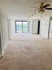 Building Photo - 500 Salem St