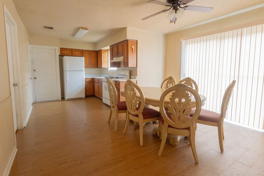 Building Photo - 11702 Welcome Dr