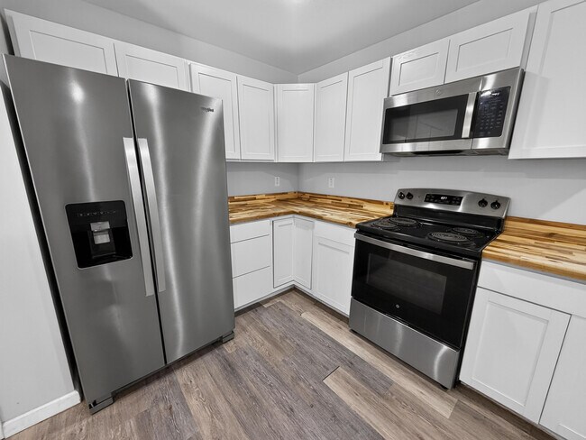 Building Photo - 5316 Godas Cir