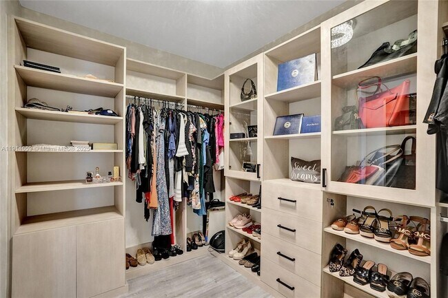 Building Photo - 10795 Oceano Wy