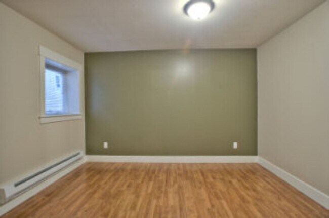 Building Photo - 15536 Shoreline