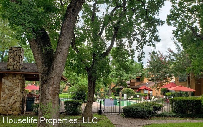 Building Photo - 3 br, 2 bath House - 3358 Eastwood Dr