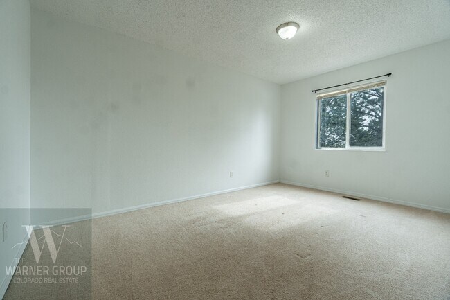 Building Photo - 1269 Cree Dr