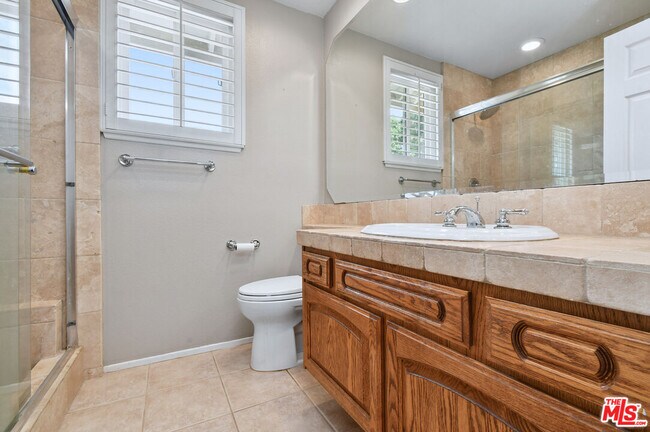 Building Photo - 2649 Rikkard Dr