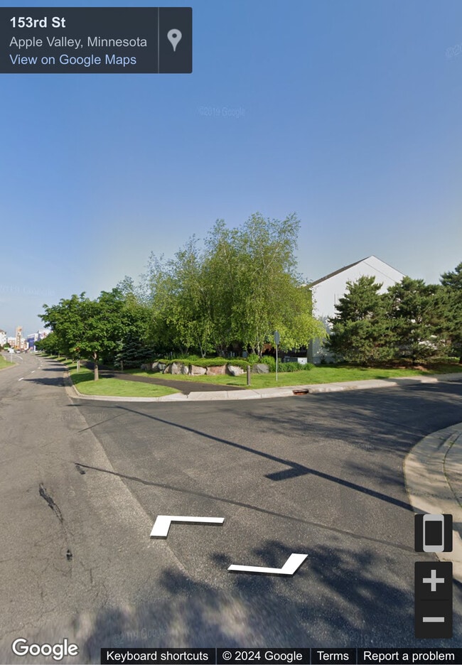 Building Photo - 15250 Florist Cir