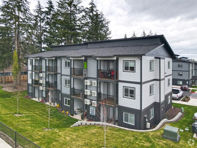 Building Photo - Riverbend Apartments