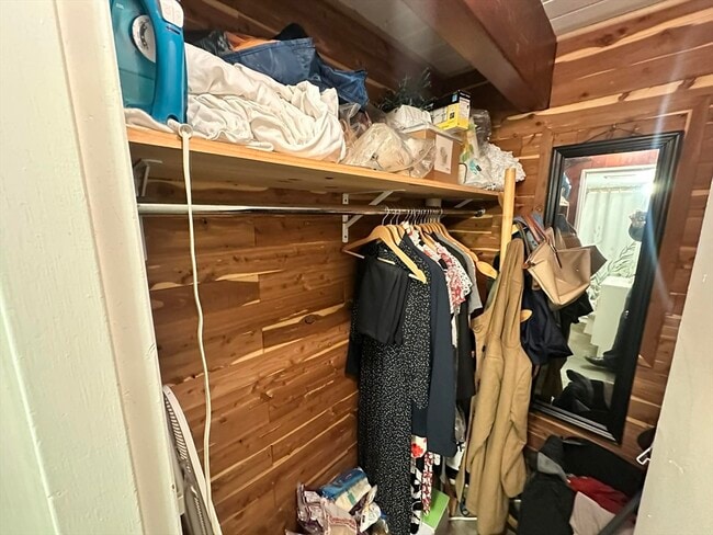 Building Photo - 77 Joy St