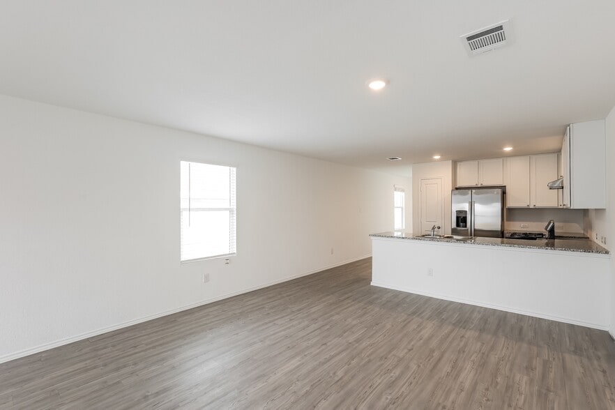 Building Photo - 4247 Southton Mere