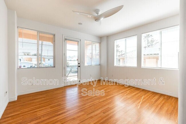 Building Photo - 316 Surfrider Way
