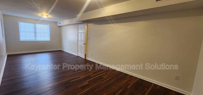 Building Photo - 1516 C St