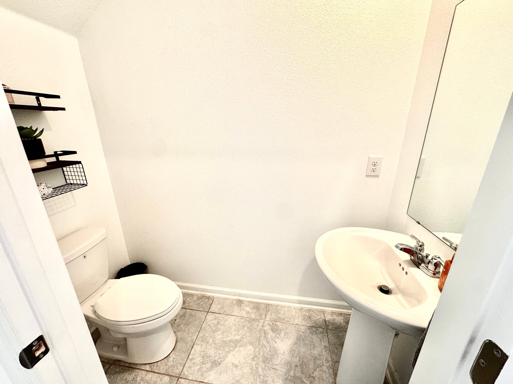 Building Photo - 518 Sea Turtle Ln