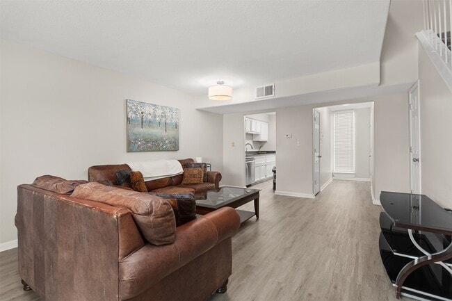 Building Photo - 215 Postoffice St