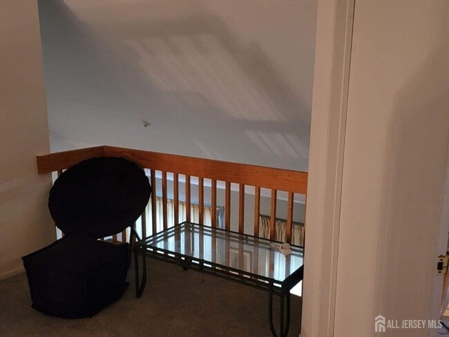 Building Photo - 213 Nathan Dr