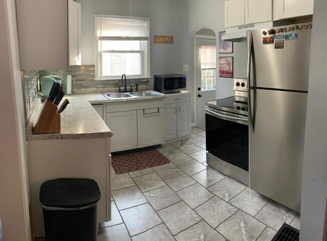 Building Photo - 5156 Ralston Ave