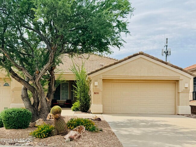 Building Photo - 13009 N Desert Flora Ln