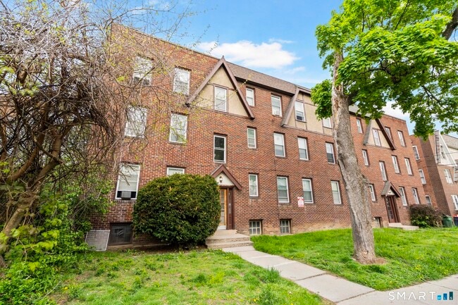Building Photo - 38 Beacon St