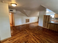 Building Photo - 333 N Park St