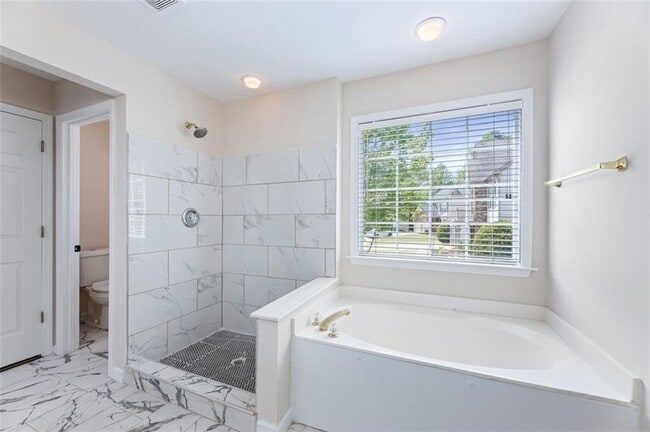 Building Photo - 100 Hawnley Trace