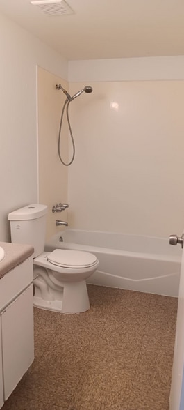 Building Photo - 272 W Viola St