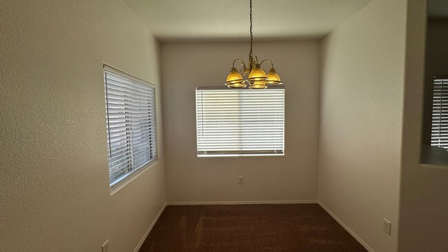 Building Photo - Welcome Home 3 bedroom condo