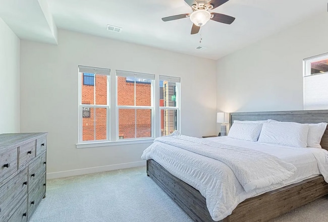 Building Photo - 6215 Herald St