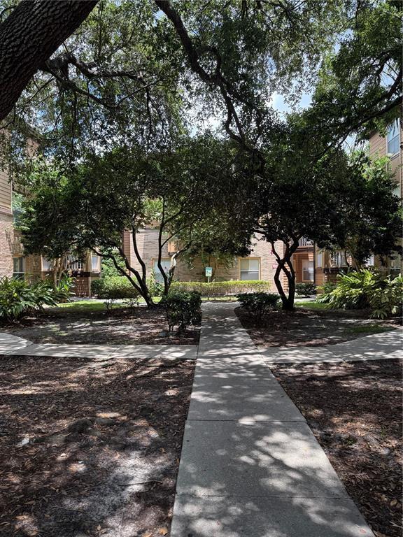 Building Photo - 490 N Pin Oak Pl