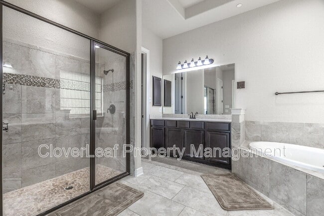 Building Photo - 6210 Fishpond Rd