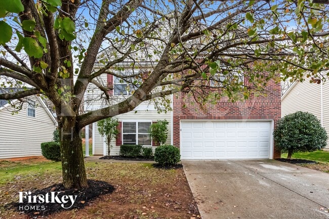 Building Photo - 8122 Chatham Oaks Dr