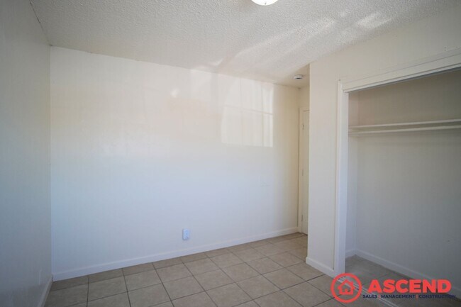 Building Photo - 1514 Mount Vernon Ave