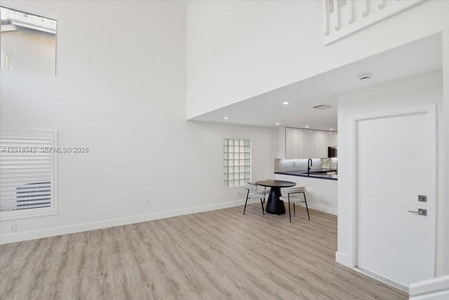 Building Photo - 1135 Oysterwood St