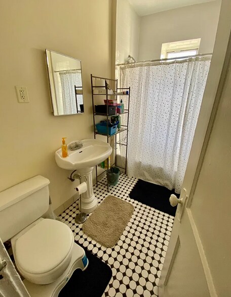 Apt 27 - 108 Peterborough St
