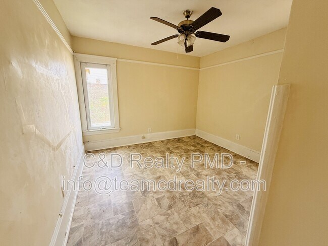 Building Photo - 10749 Hull Ave