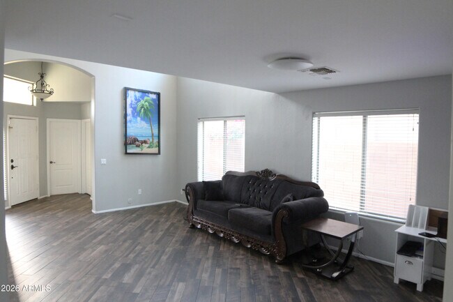 Building Photo - 38103 N Bonnie Ln